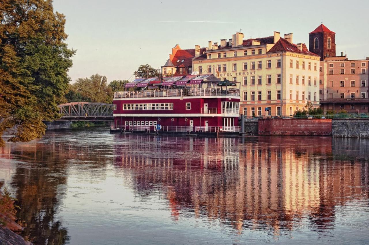 Schronisko Na Wyspie Hostel Wrocław Exterior foto